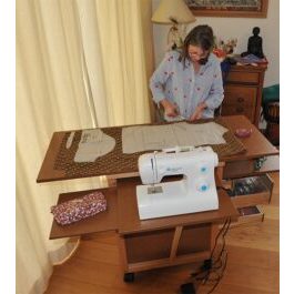 Petit meuble atelier couture table découpe