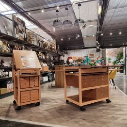 Meuble Auboi exposés jardinerie desjardins
